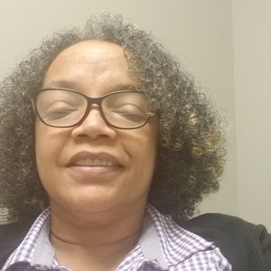 Meet your Posher, Ana